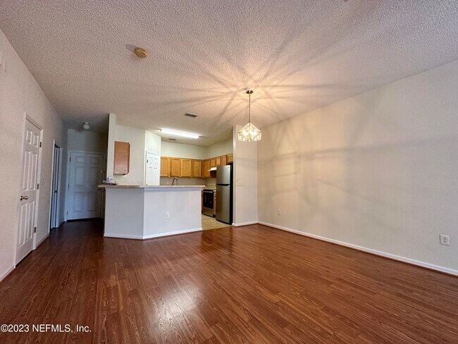 Photo - 502 Sherwood Oaks Dr