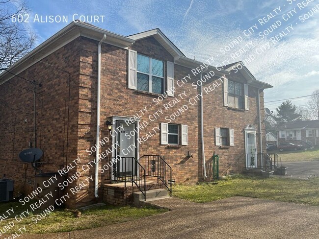 Photo - 602 Alison Ct House