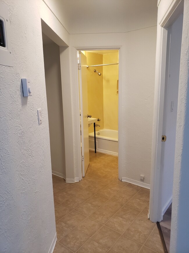 Photo - 646 Admirals Rd