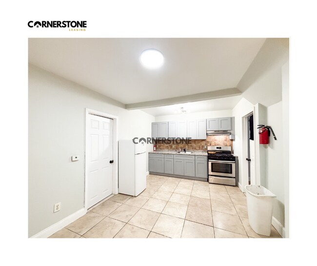 588 S 10th St Unit 1F