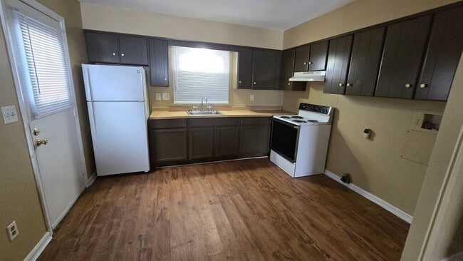 Photo - 102-108 S. Bradner Ave Unit 104