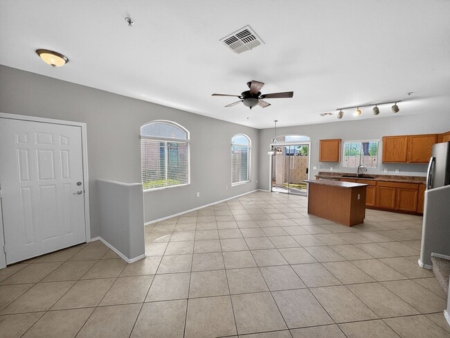 Photo - 4Bedroom/2.5Bath Townhome Ready for You!!