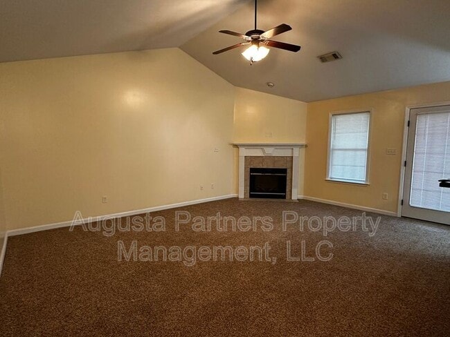 Photo - 206 High Meadows Cir