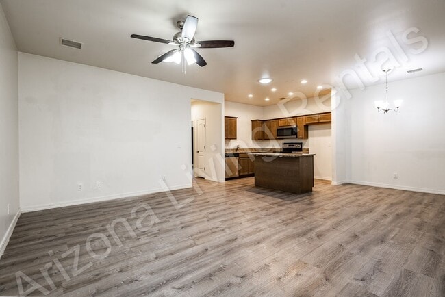 Photo - PEAR3527 Unit B