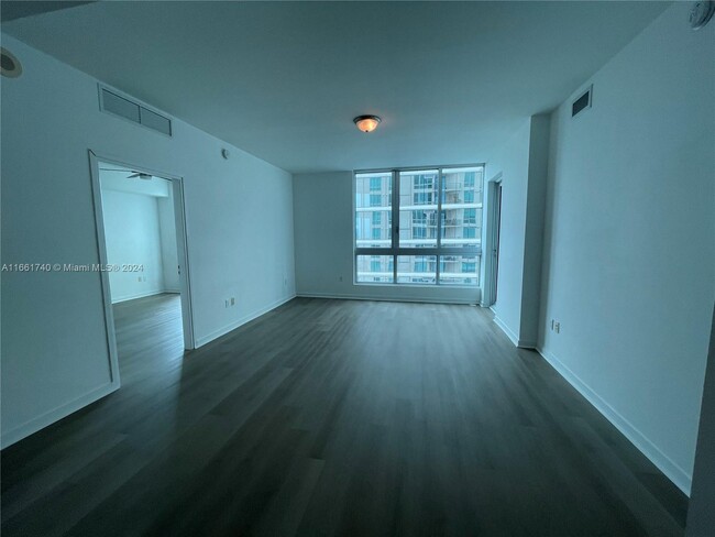 Photo - 300 S Biscayne Blvd Condo Unit 3404