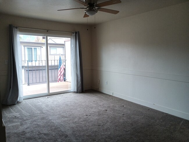 Photo - 3477 Brookside Dr Unit 3477
