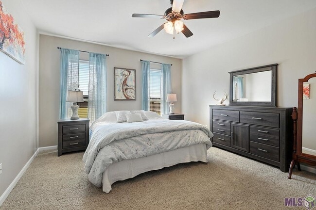 Photo - 644 Greenwich Dr