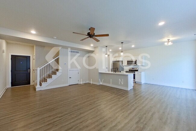 Photo - 6910 Bluebell Ct