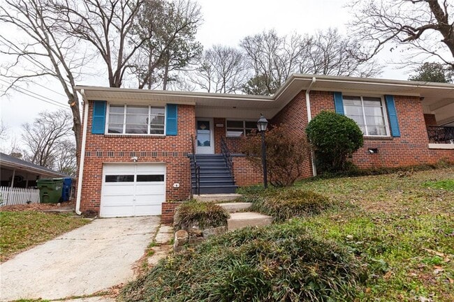 Photo - 1975 Kilburn Dr NE
