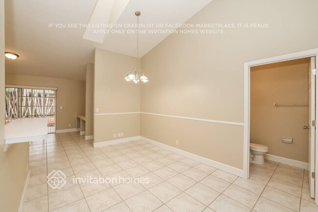 Photo - 6067 Ungerer St