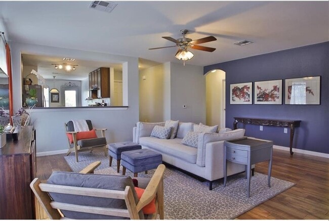 Photo - 7637 Cayenne Ln