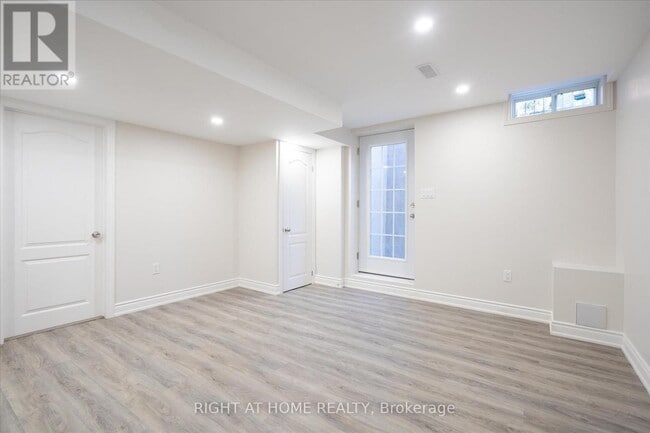 Photo - 1608 Frolis St
