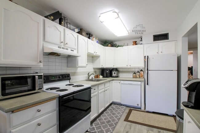 Building Photo - Fully Furnished: 1 Bedroom, 1 Bath Apartment in Richland