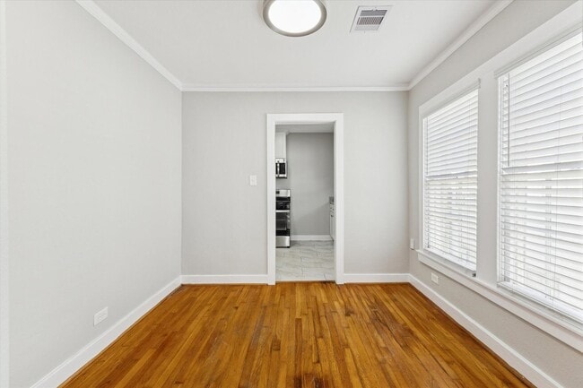 Photo - 1810/1812 W. Alabama St Apartments Unit 1810 #3