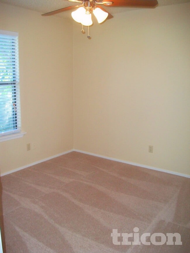 Photo - 3914 Sweetgum Ct