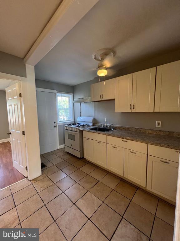 1616 Plum St Unit 1