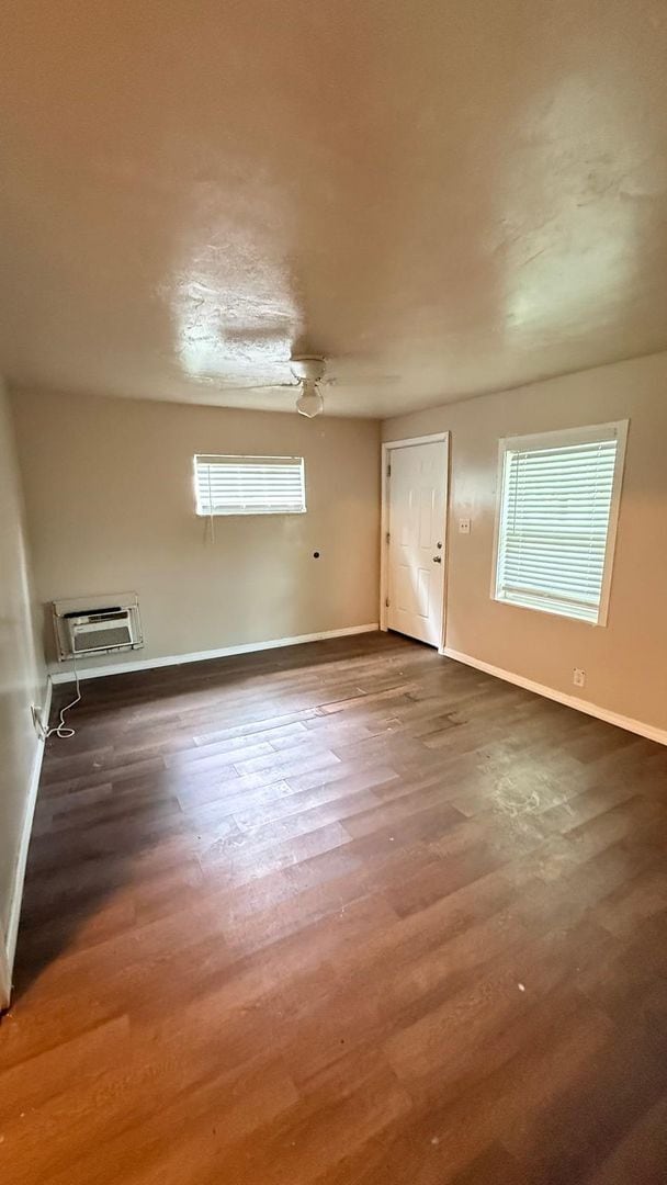 Photo - 113 Oleander Ave