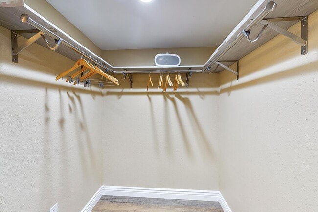 Photo - 721 Shore Rd