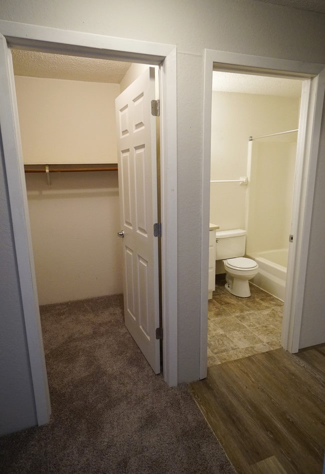 Silver Bell Apartments Eagan, MN