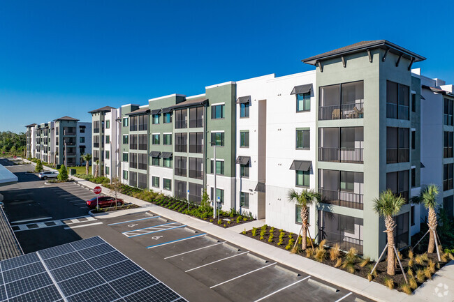 Building Photo - Gateway Commons Apartments