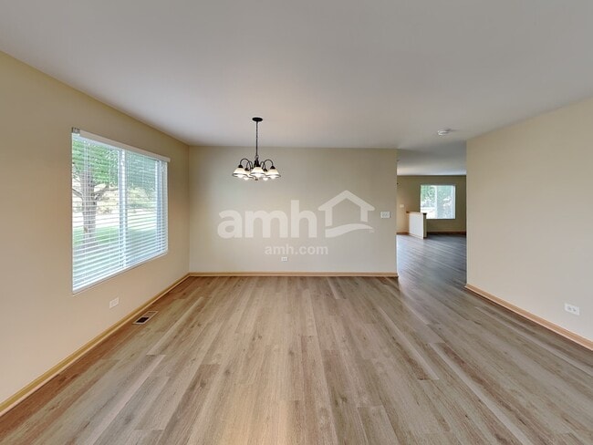 Photo - 818 Glen Cove Ln