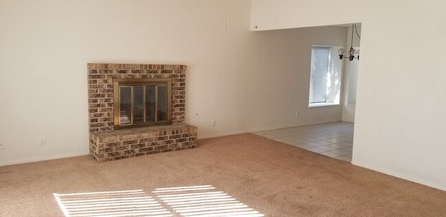 Photo - 5009 Blue Sage Pl NE