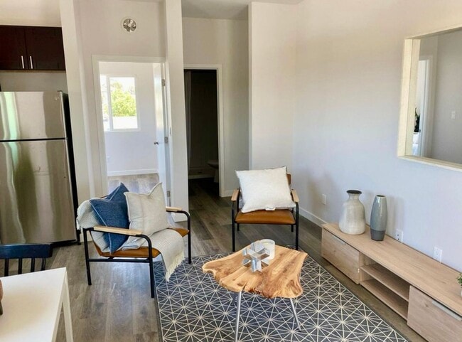 Photo - Move in Promotion for 12 Months! Remodeled... Unit 3