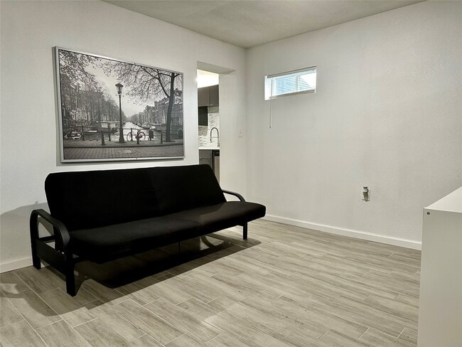 Photo - 4802 Elser St