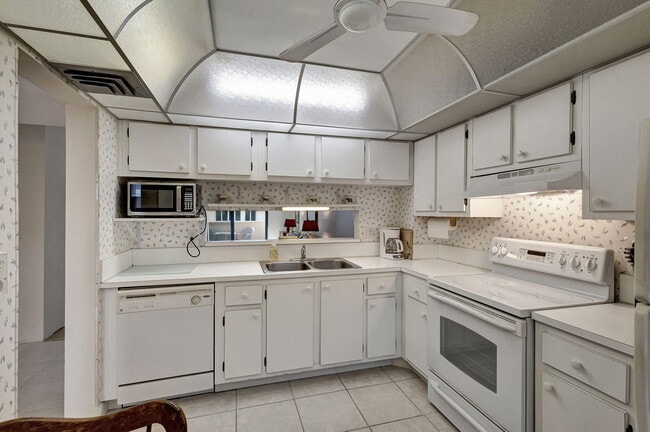 Photo - 145 N Ocean Ave Unit 216