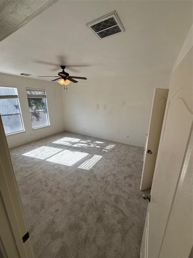 Photo - 1200 Willowbrook Dr