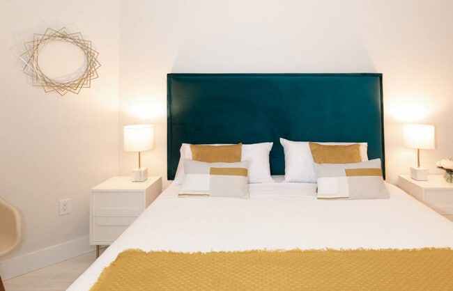 Photo - 2889 McFarlane Rd Unidad ID1240525P