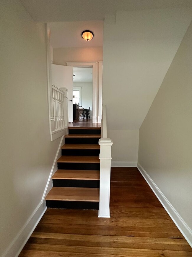Photo - 1841-1843 Edgeland Ave Unit 1841 Edgeland Ave