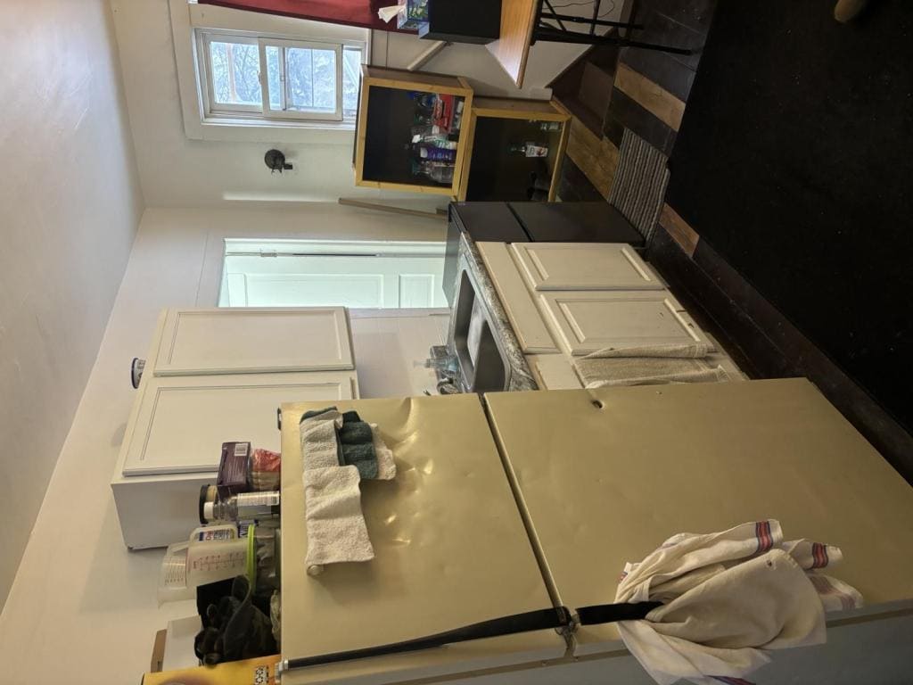 Photo - 168 E 16th St