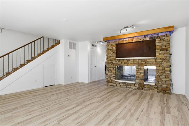 Building Photo - 5810 Marina Dr Unit 12