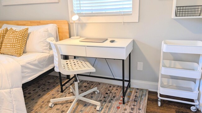 Photo - 831 Parkway Dr Unidad 1st FL (Shared)