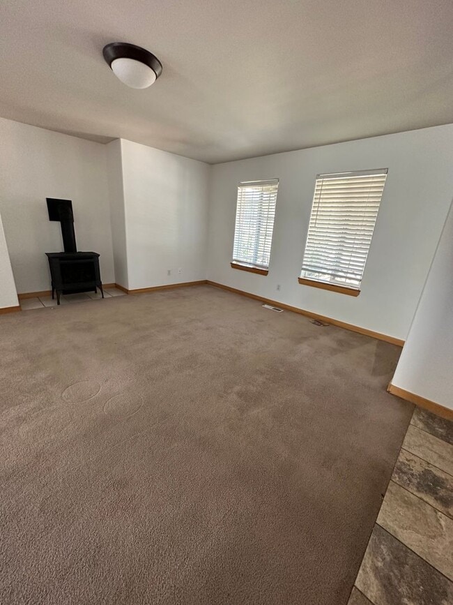 Photo - Bring the DOG! 3 Bdrm located in Westside Pines, All Appliances, Newer Paint In & Out, Double Gar...