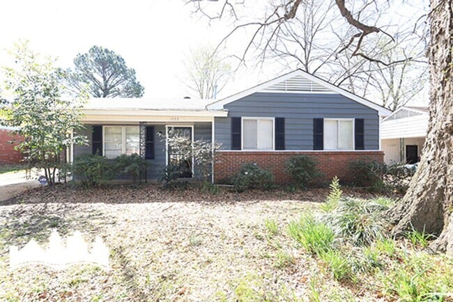 Building Photo - 1555 Staunton Dr Rental