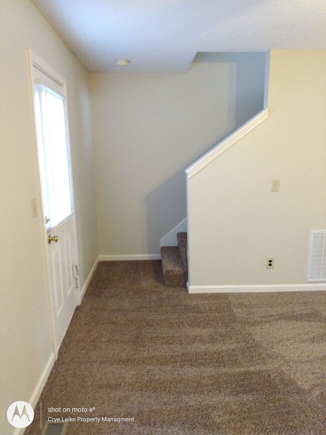 Photo - Clean and Cute 2 Bedroom Townhome