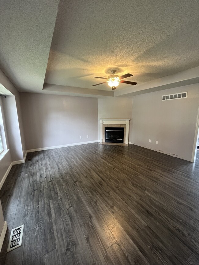 Photo - 723 Iron Horse Dr