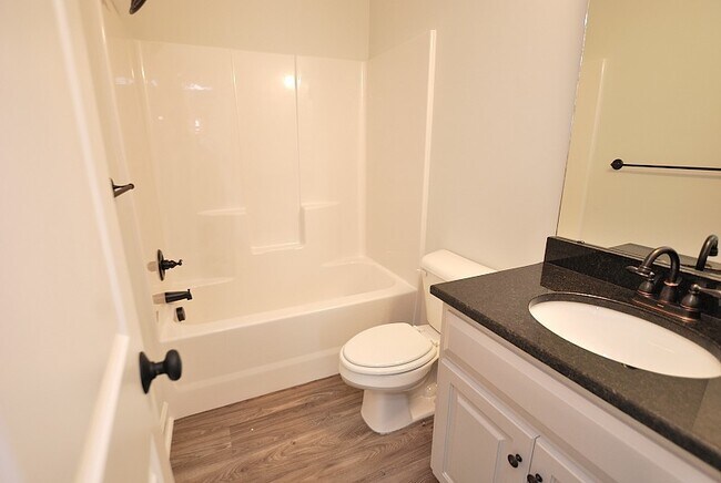 Photo - 524 Amerson Ct