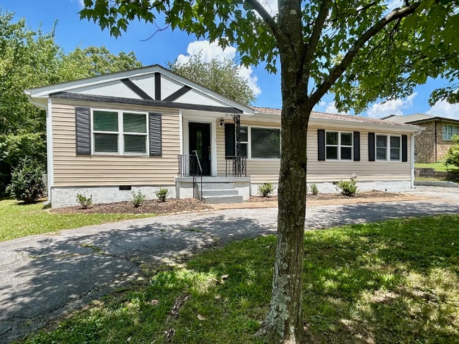 Photo - 1641 John Ross Rd House