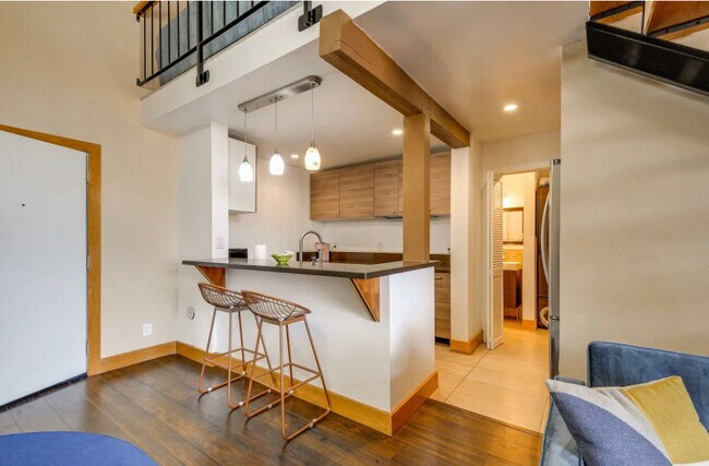 Photo - 550 W Regent St Unit 302