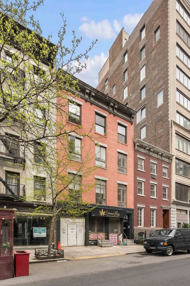 Photo - 257 W 19th St Unidad ID1224966P