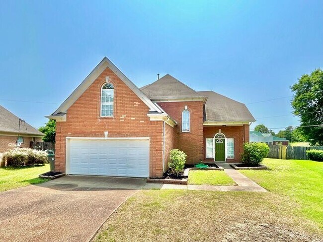 Spacious 4 bedroom with den available now in Cordova.