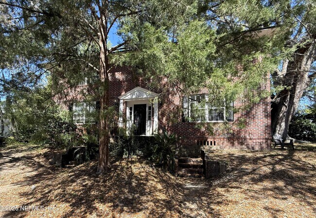 Photo - 1557 Ingleside Ave Unit 3