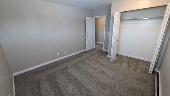 2nd Bedroom - 1210 S BUS 127