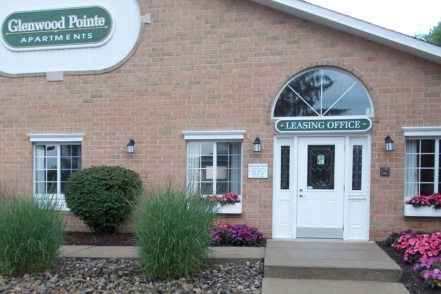 Glenwood Pointe Apartments For Rent In Twinsburg Oh Forrent Com