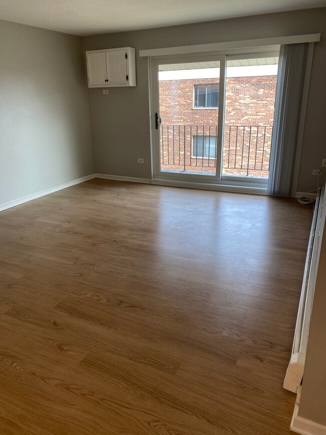 Building Photo - 7335 W 157th St Unit 3A Rental