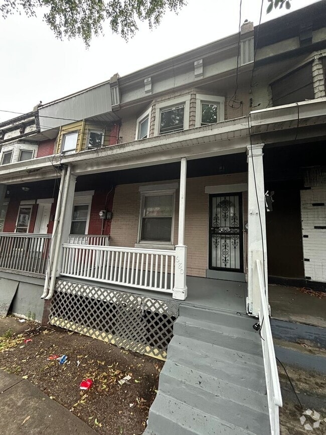 Building Photo - 680 Southard St Rental