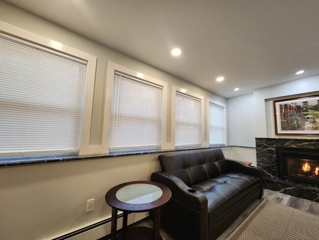 Photo - 150 Centre St Unit 1